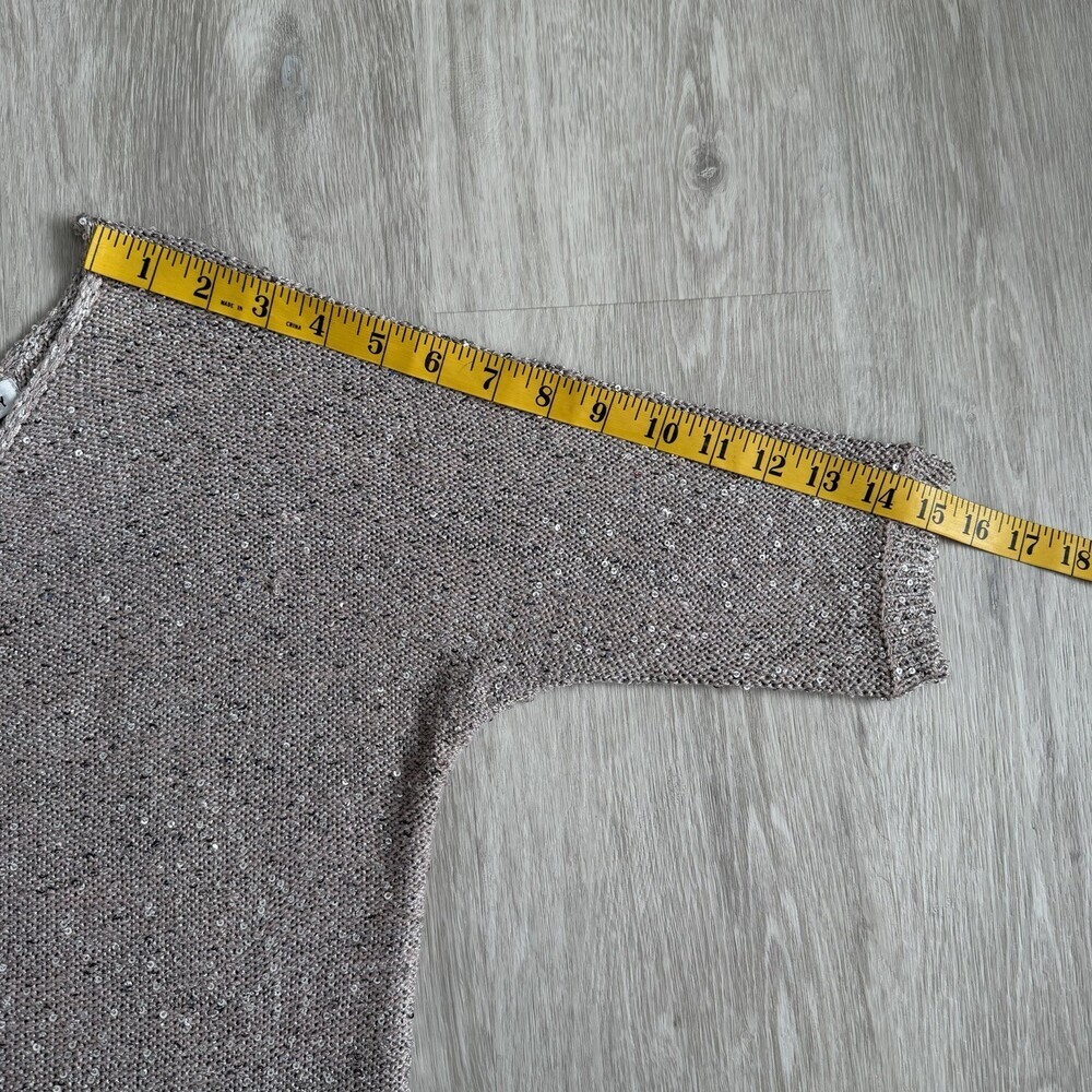 WD NY Sequin Knit V-Neck Sweater Taupe Silver Sparkle Short Sleeve Size Small - Picture 11 of 11